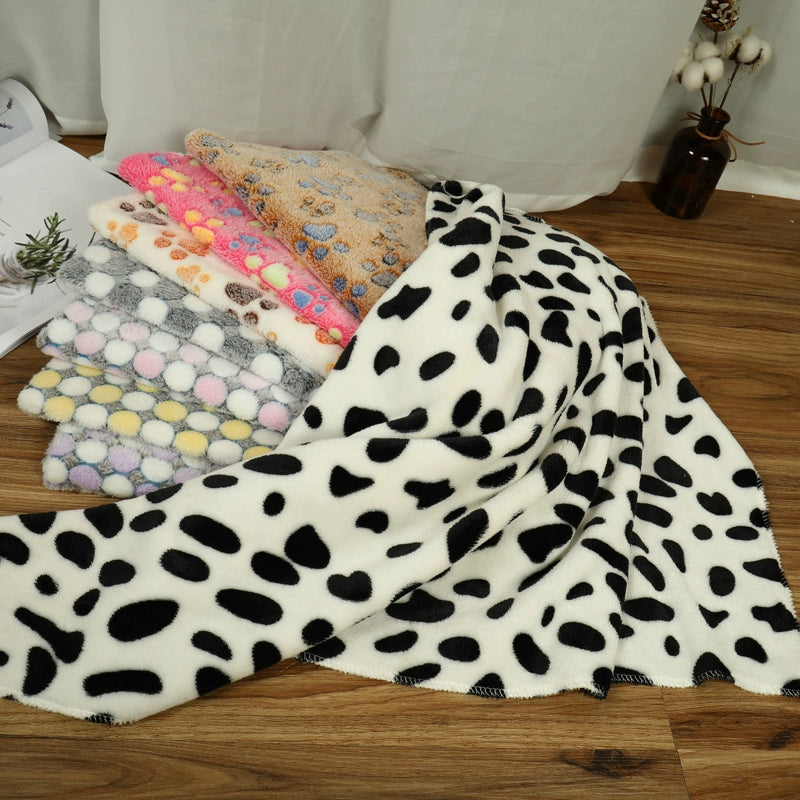Dog Blanket All Year Round Universal Pet Blanket Kennel Quilt Heattech Cat Sleep Cat Nest Mat Spring & Fall